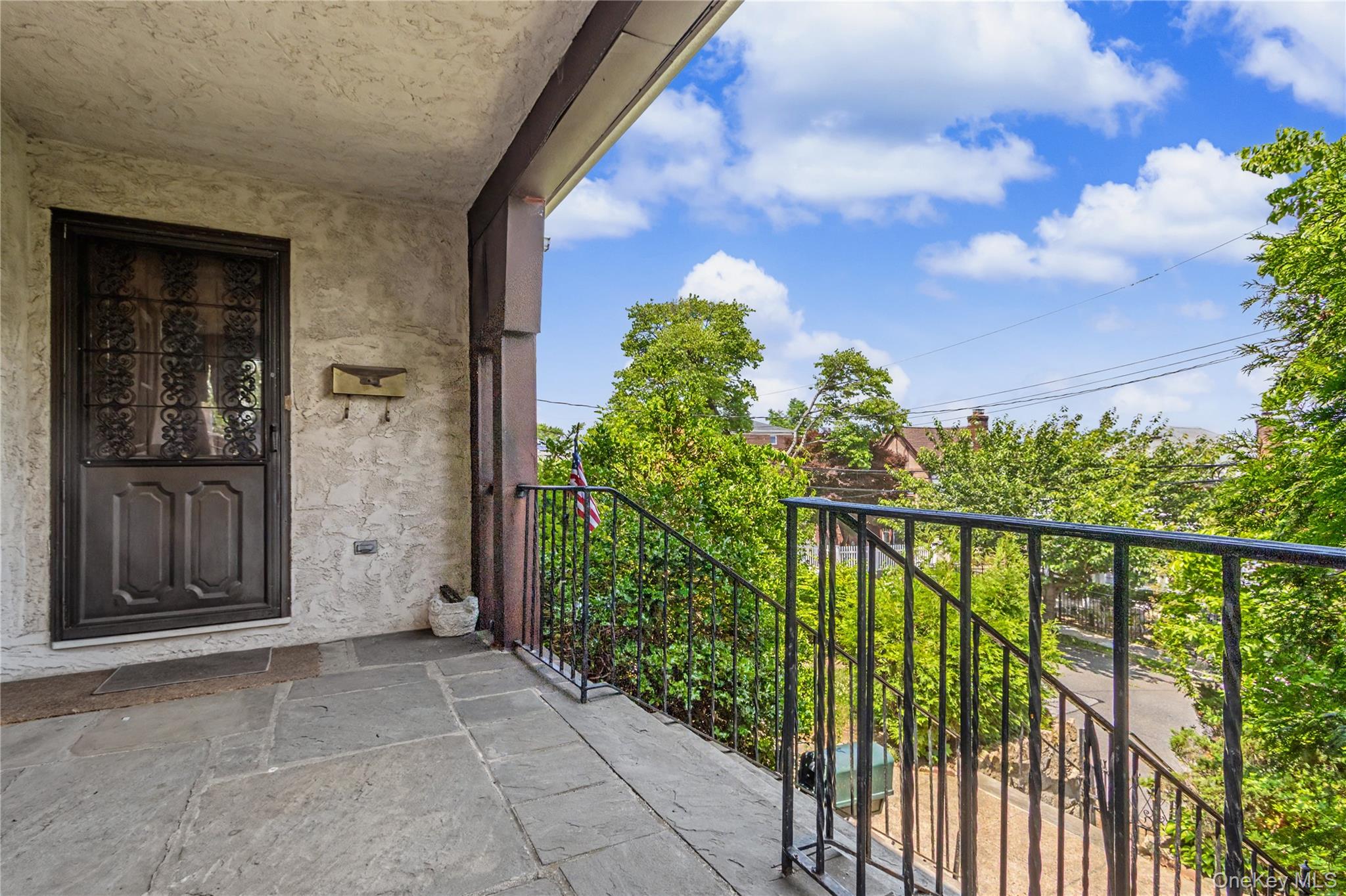 Photo 4 of this property