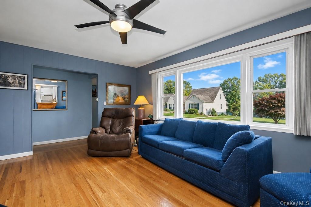 Photo 4 of this property