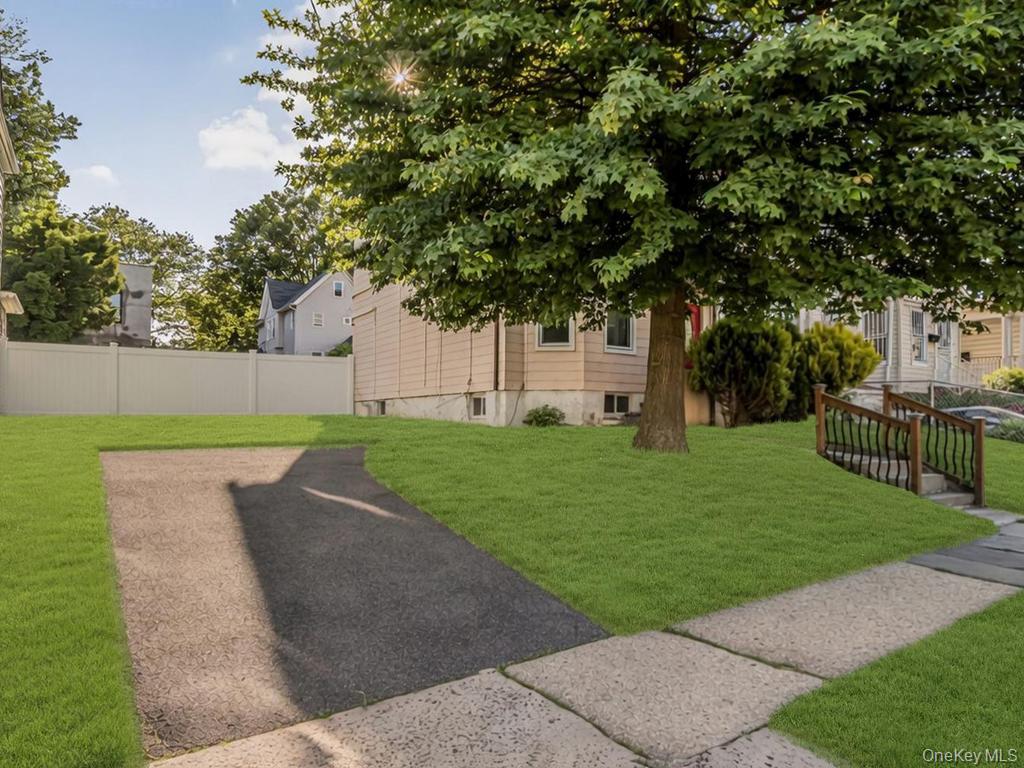 Photo 3 of this property