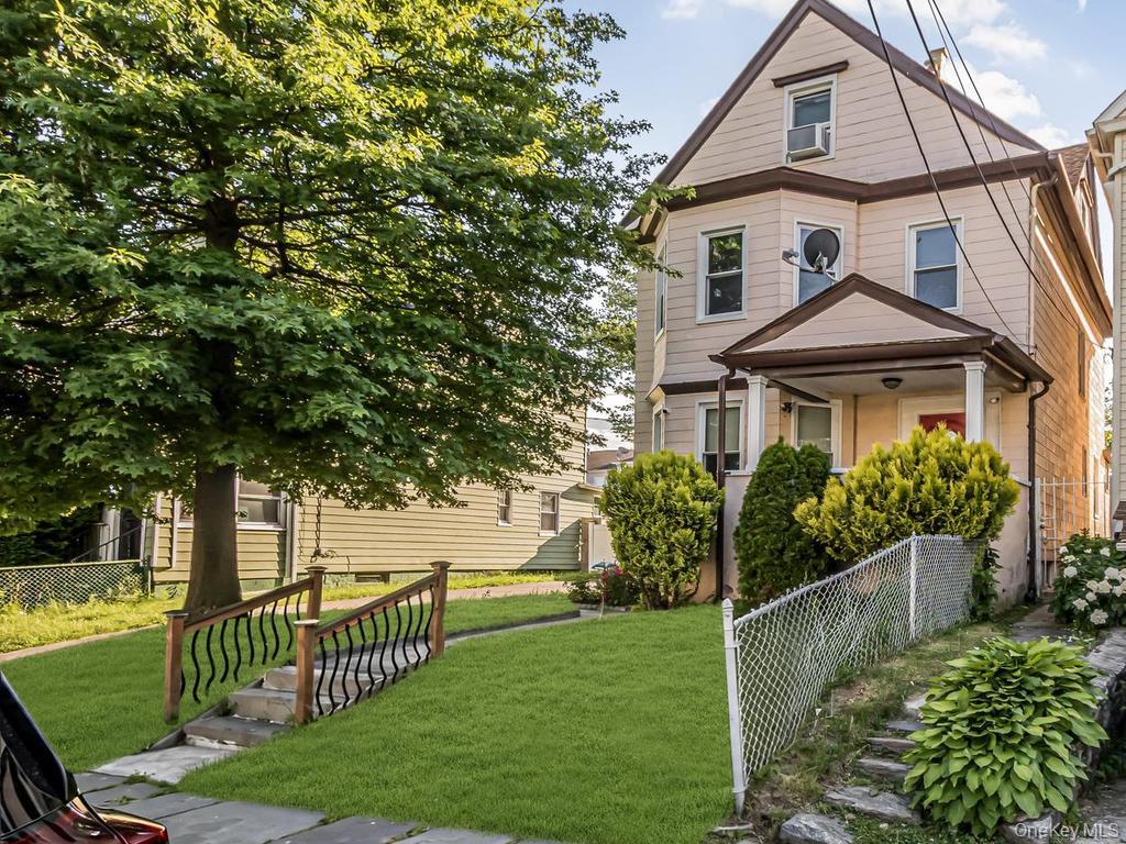 Here it is; Prime Mount Vernon Real Estate! Presenting 460 S 2nd Ave....