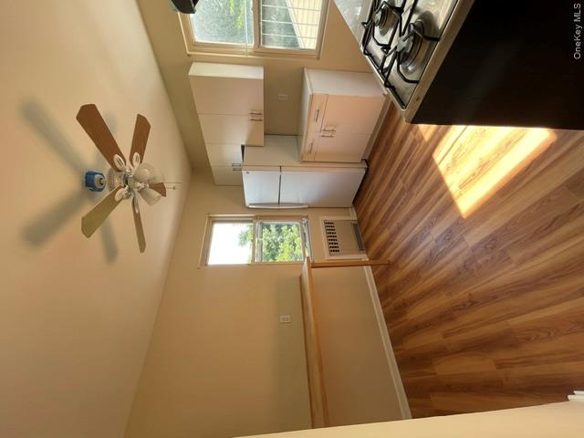 Photo 4 of this property
