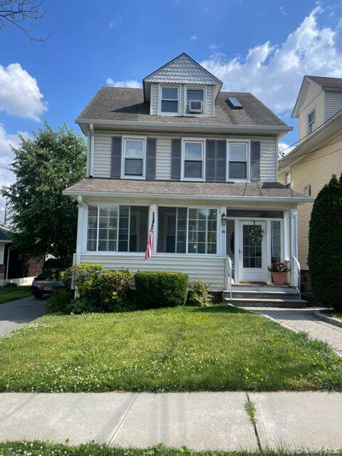 Welcome to this beautifully renovated 2 bathroom apartment for rent in...
