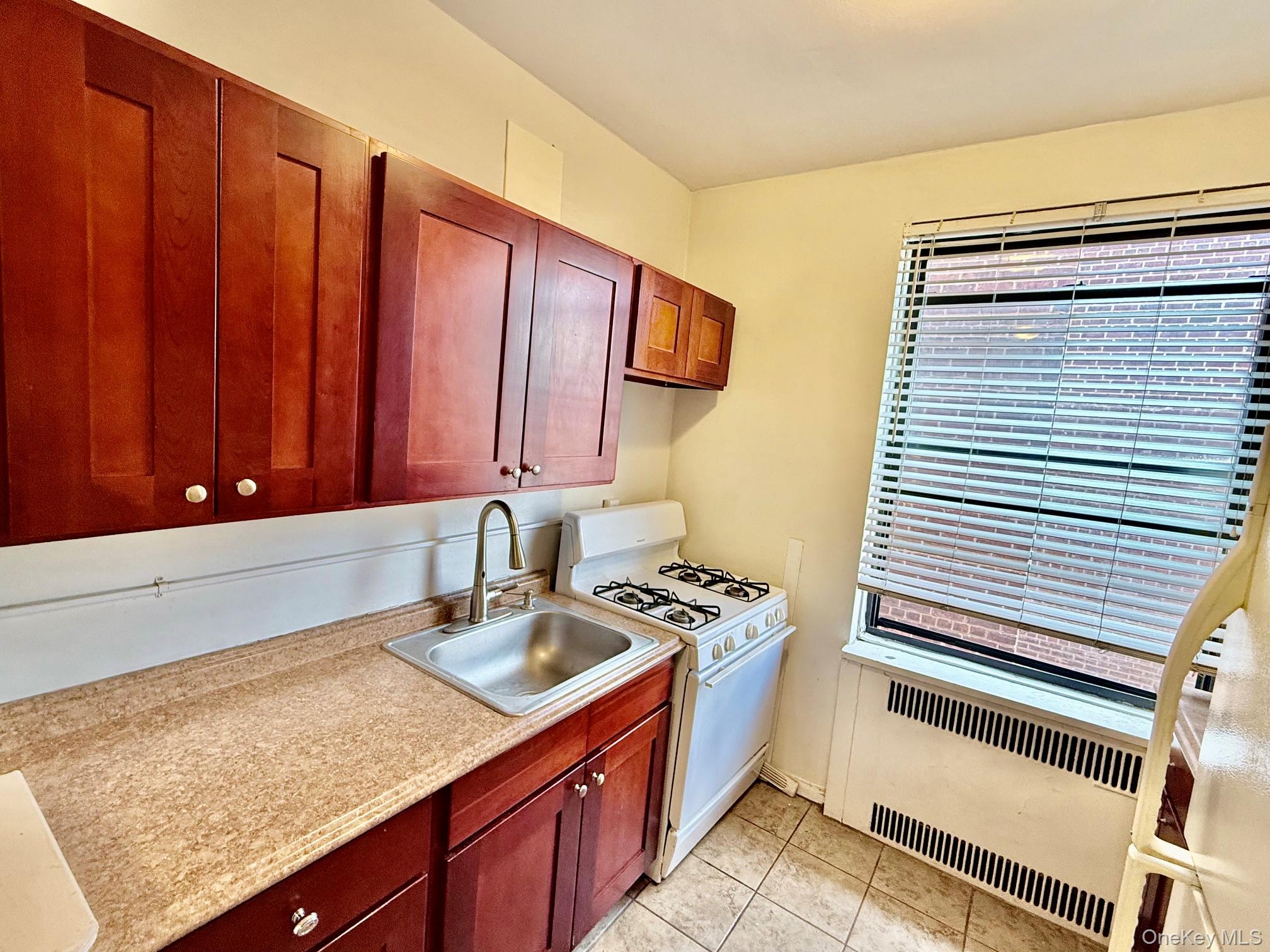 Photo 4 of this property