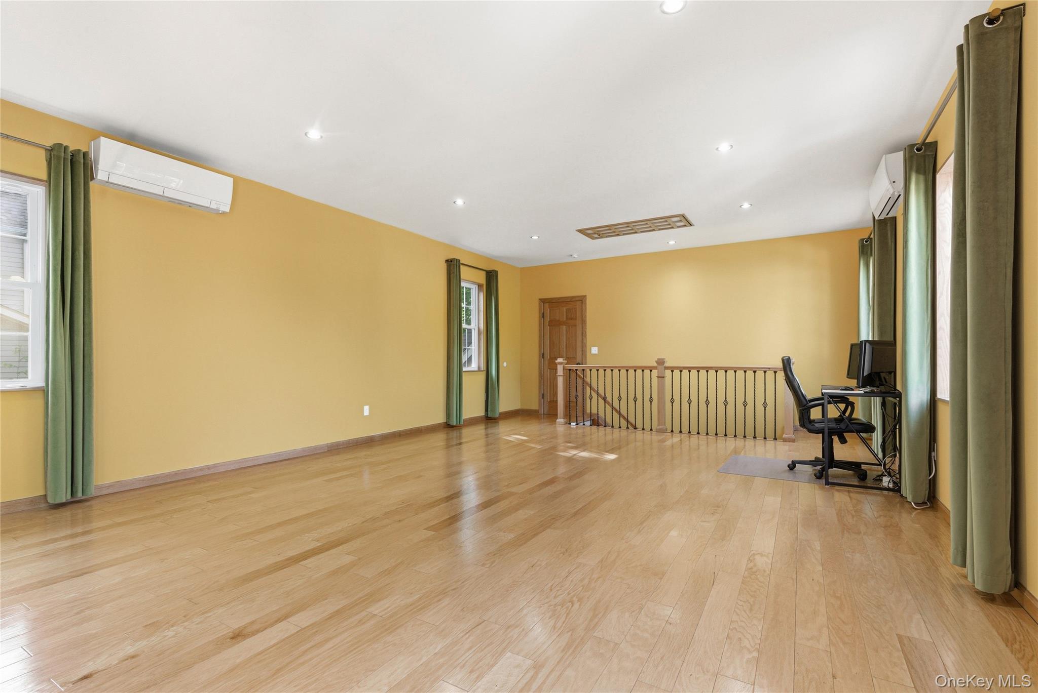 Photo 4 of this property