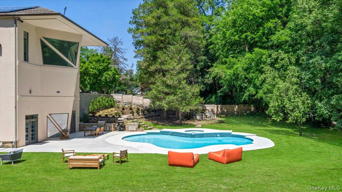 Photo 40 of this property
