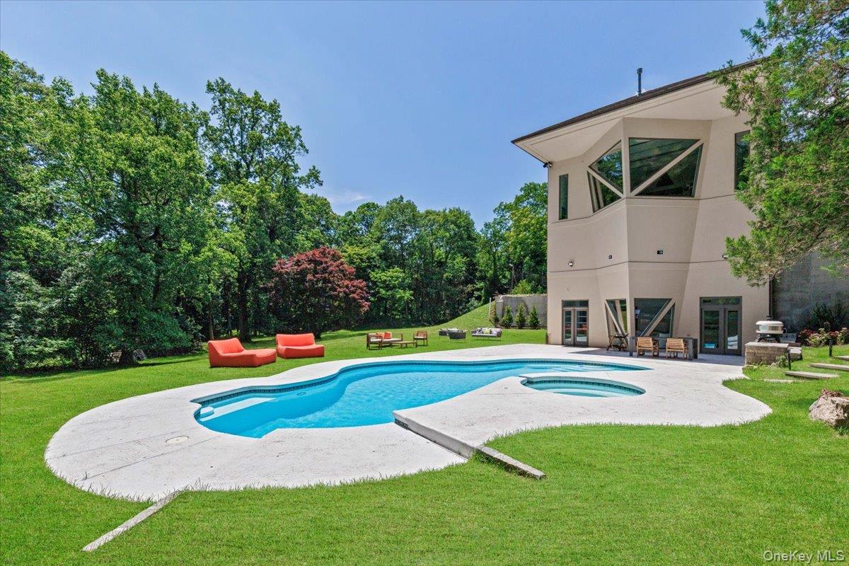 Photo 39 of this property