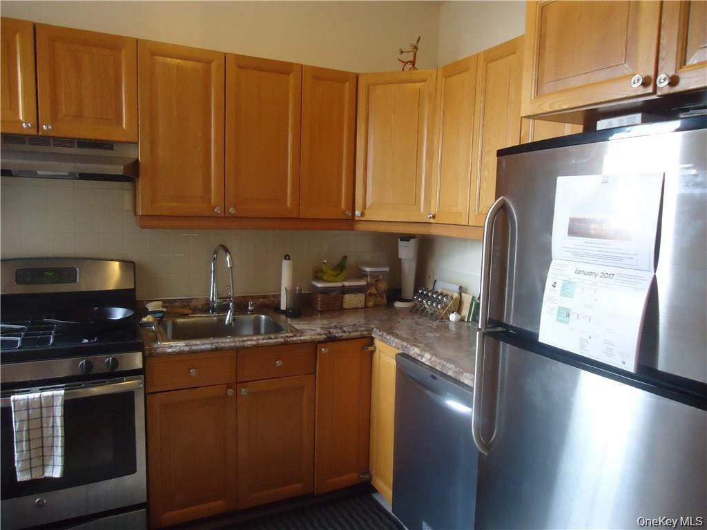 Photo 4 of this property