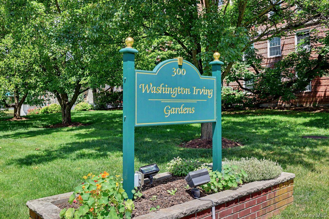 Commuter’s dream! Bright and updated 1-bedroom co-op ideally located w...