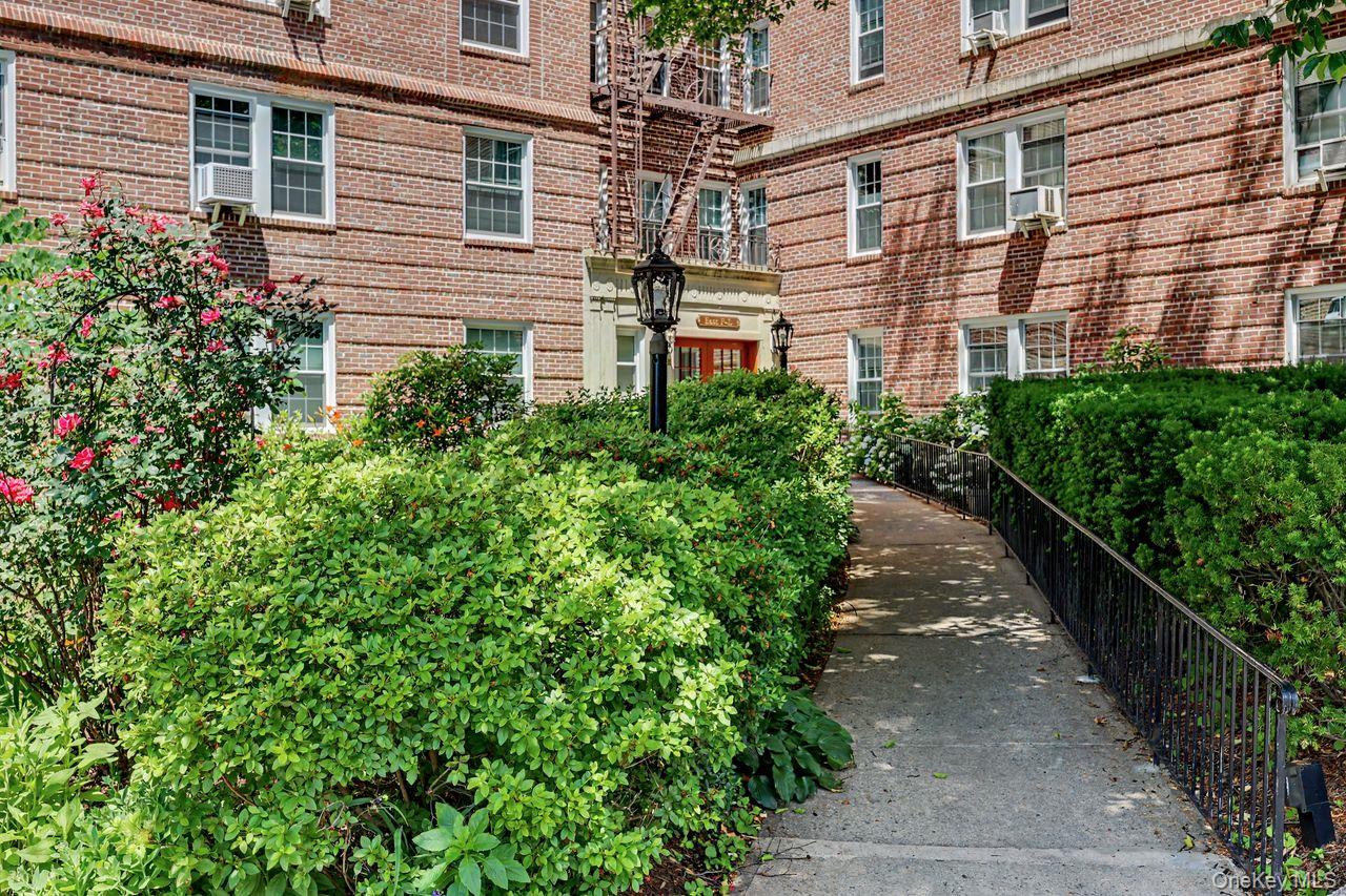 Photo 3 of this property