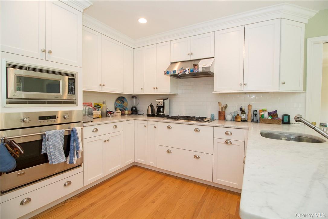 Photo 7 of this property