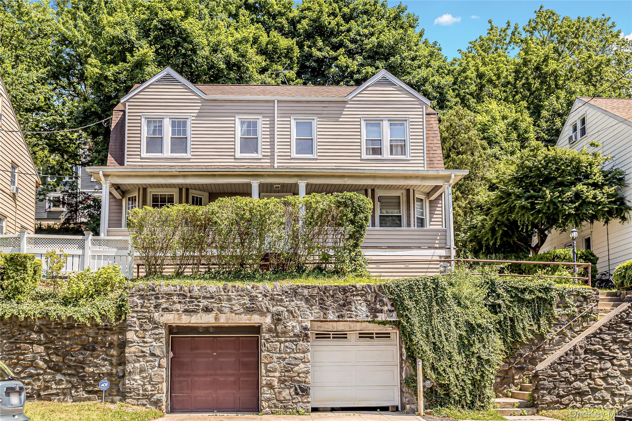 Welcome to this spacious townhouse style home offering comfortable liv...