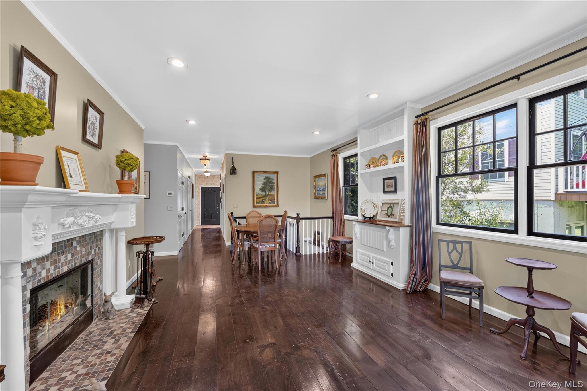 Photo 4 of this property