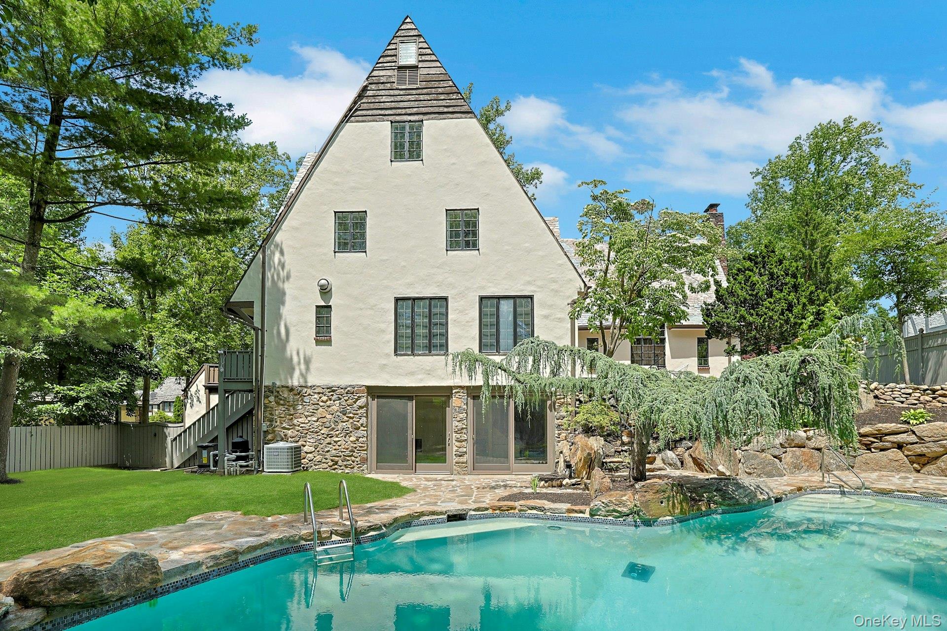 Photo 7 of this property