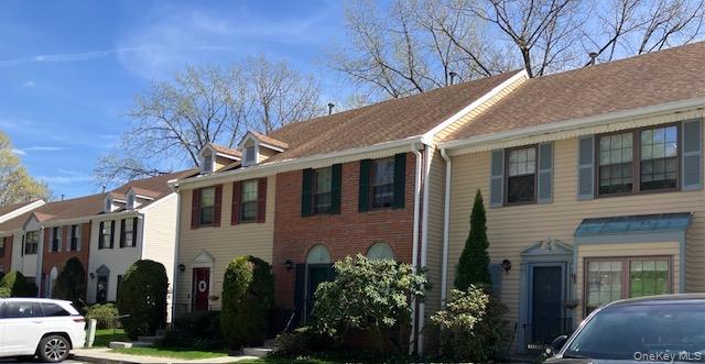 Spacious 3 bedroom 2.5 bath townhouse in Desirable Society Hill!

NEED...