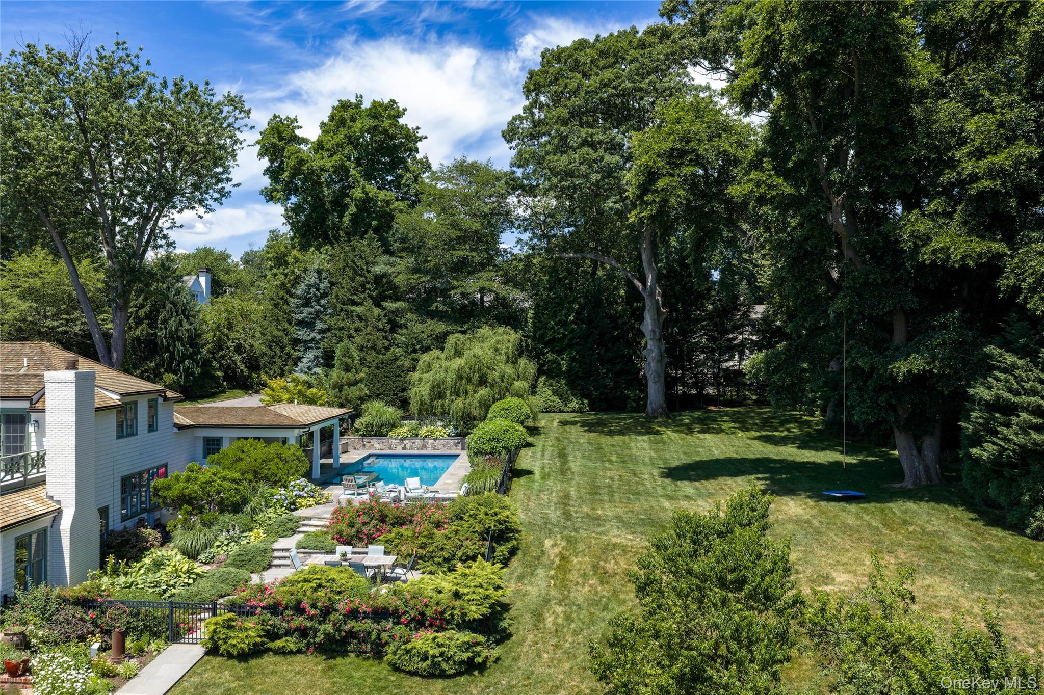Photo 4 of this property