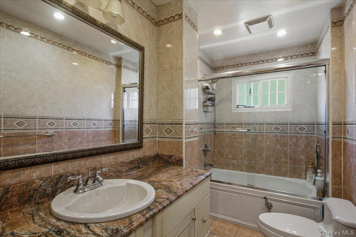 Photo 14 of this property