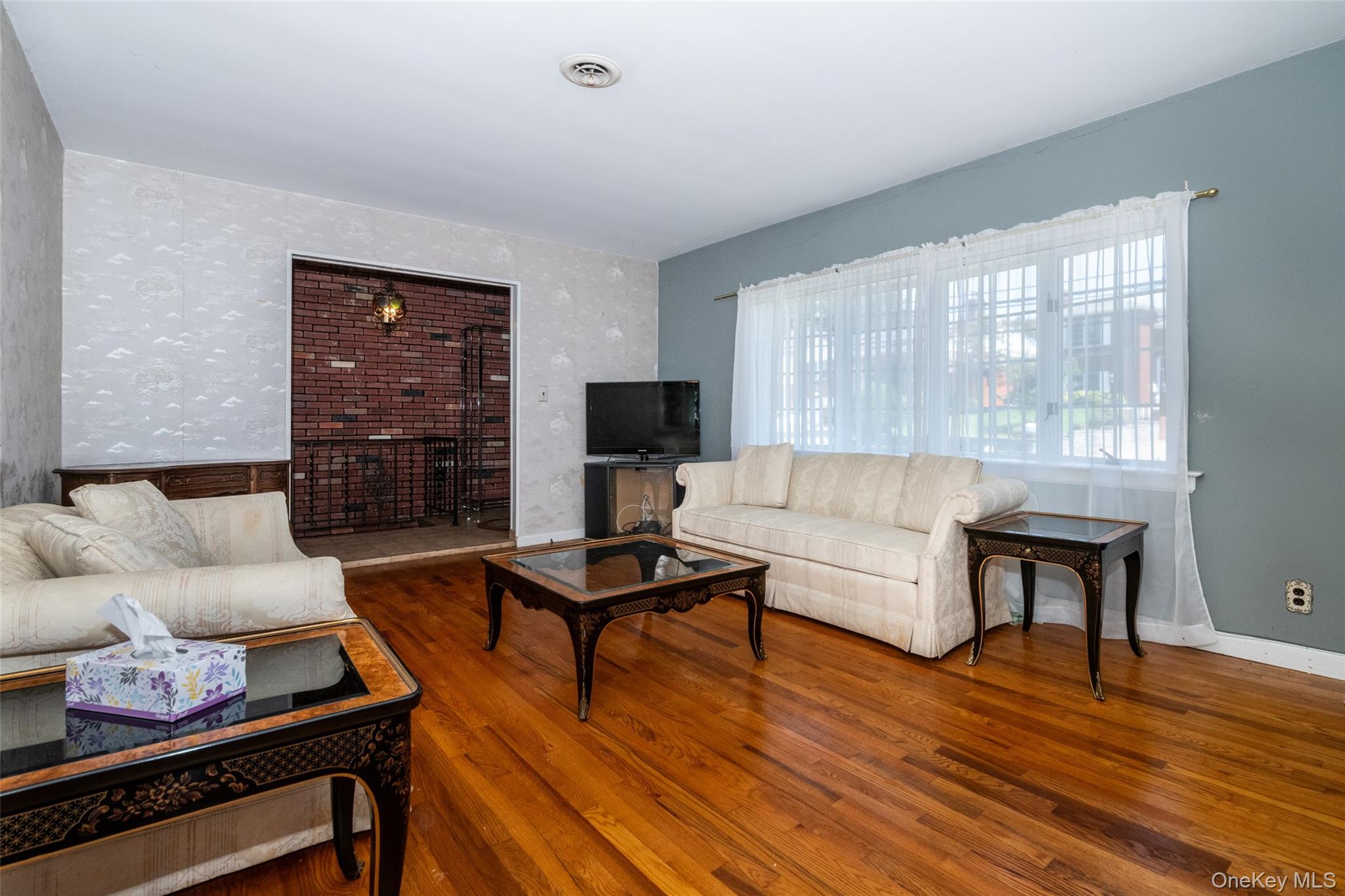 Photo 6 of this property