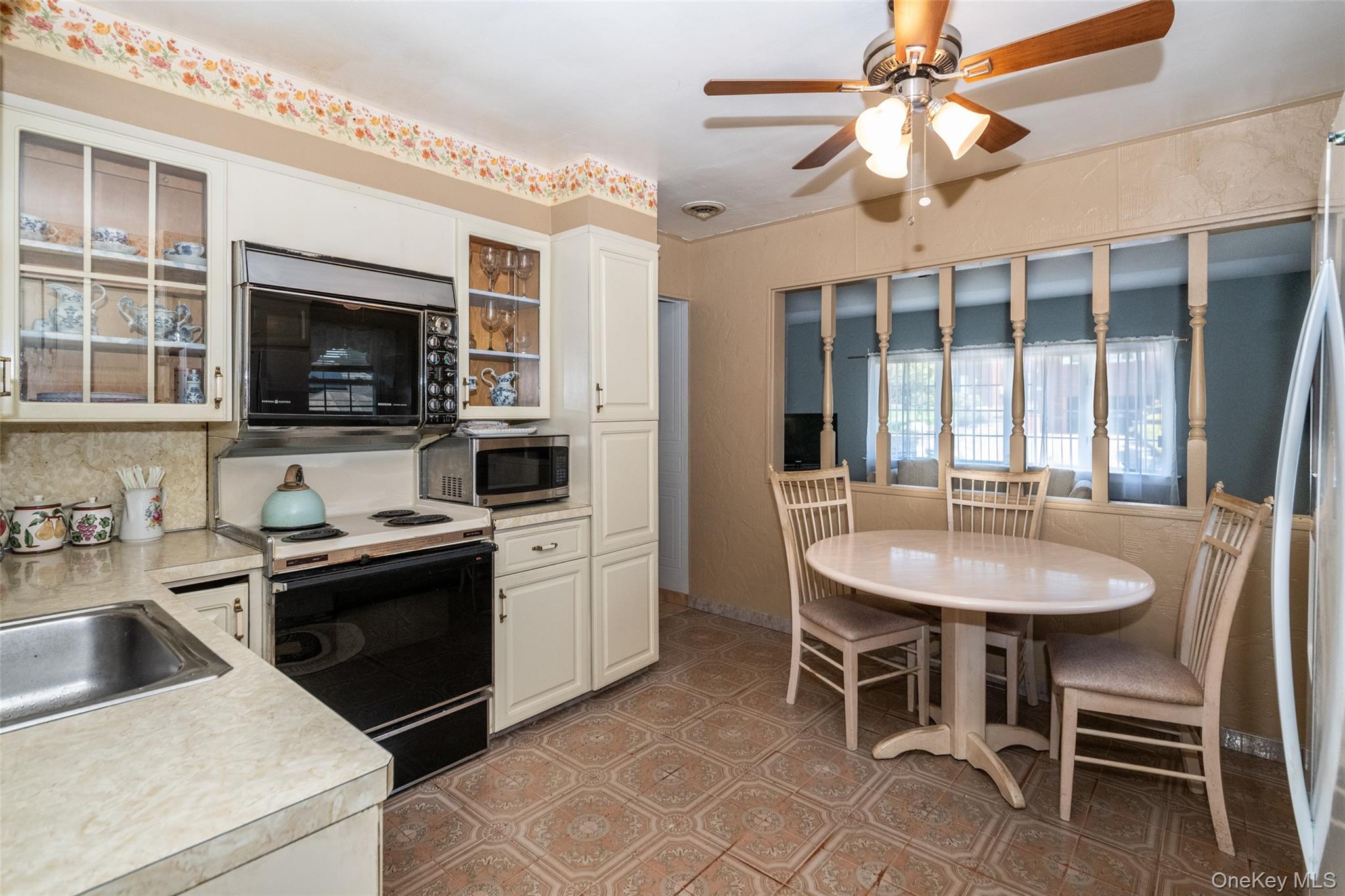 Photo 9 of this property