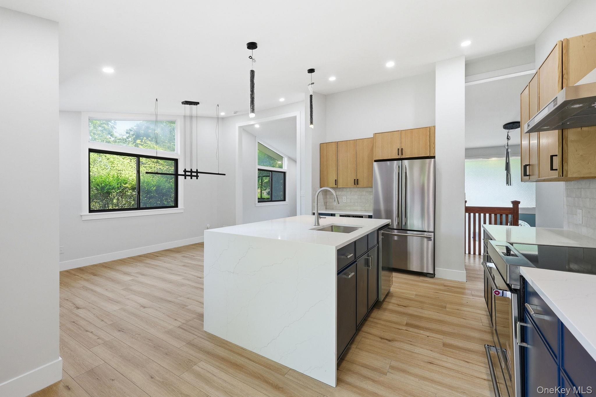 Photo 4 of this property