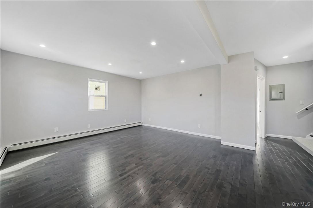 Photo 4 of this property