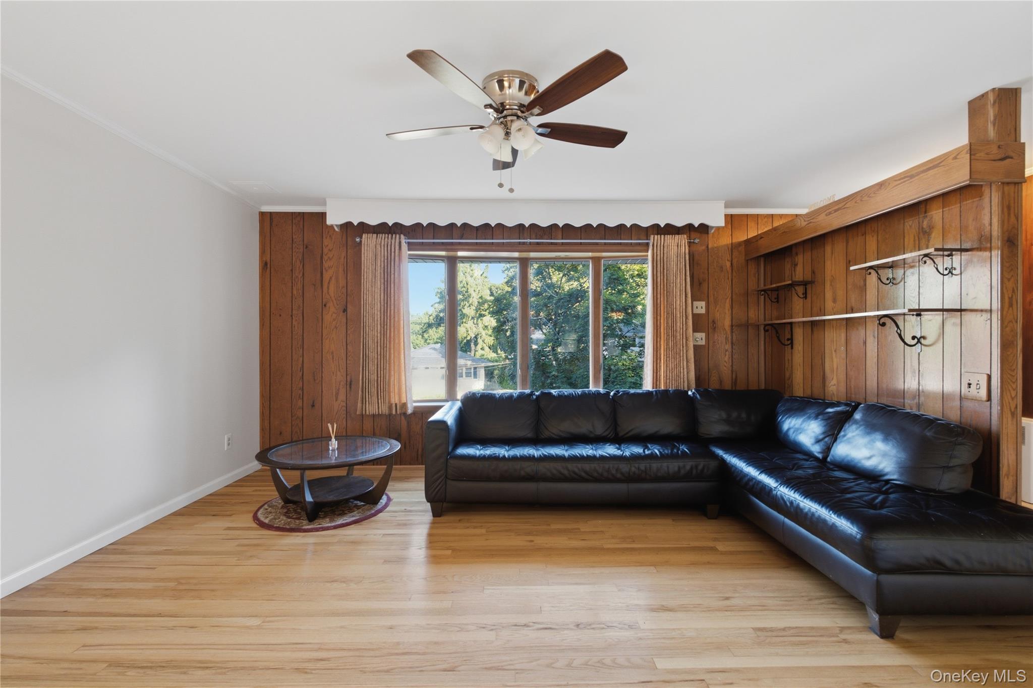 Photo 4 of this property