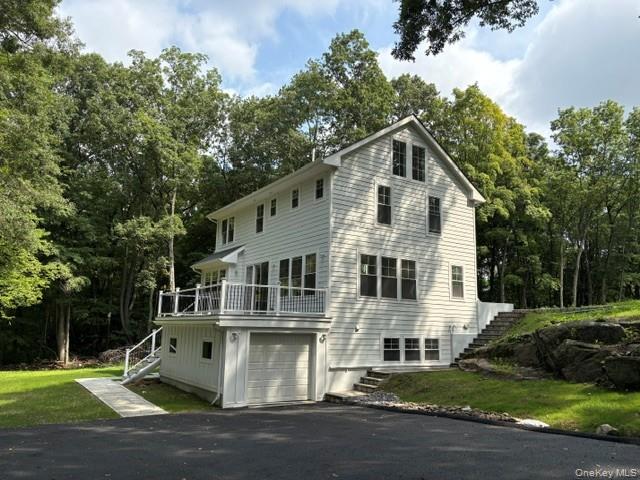 Fresh, stylish, and thoughtfully designed, this exceptional new constr...
