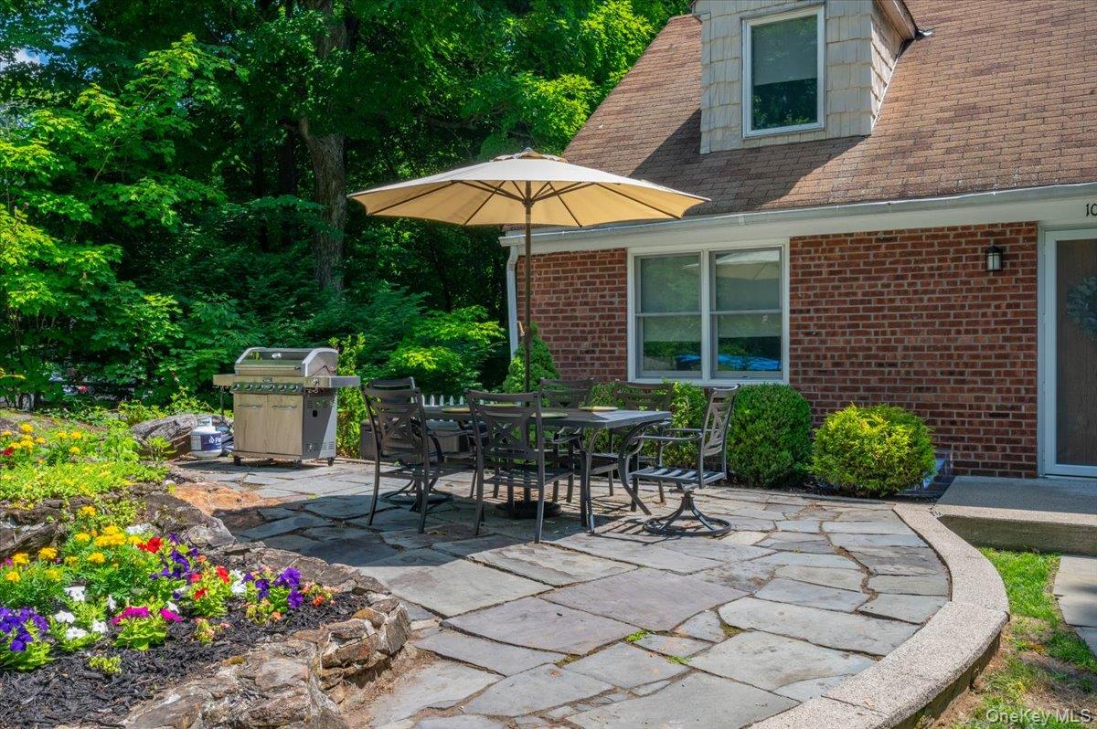 Photo 6 of this property