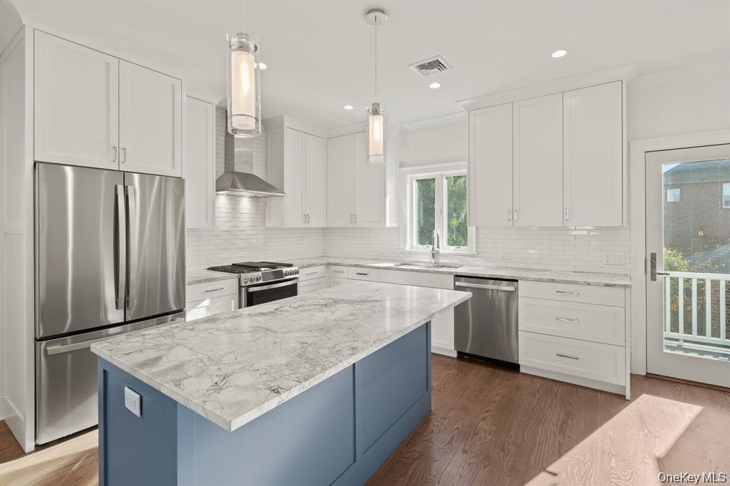 Photo 9 of this property