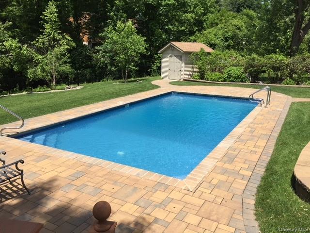 Photo 3 of this property