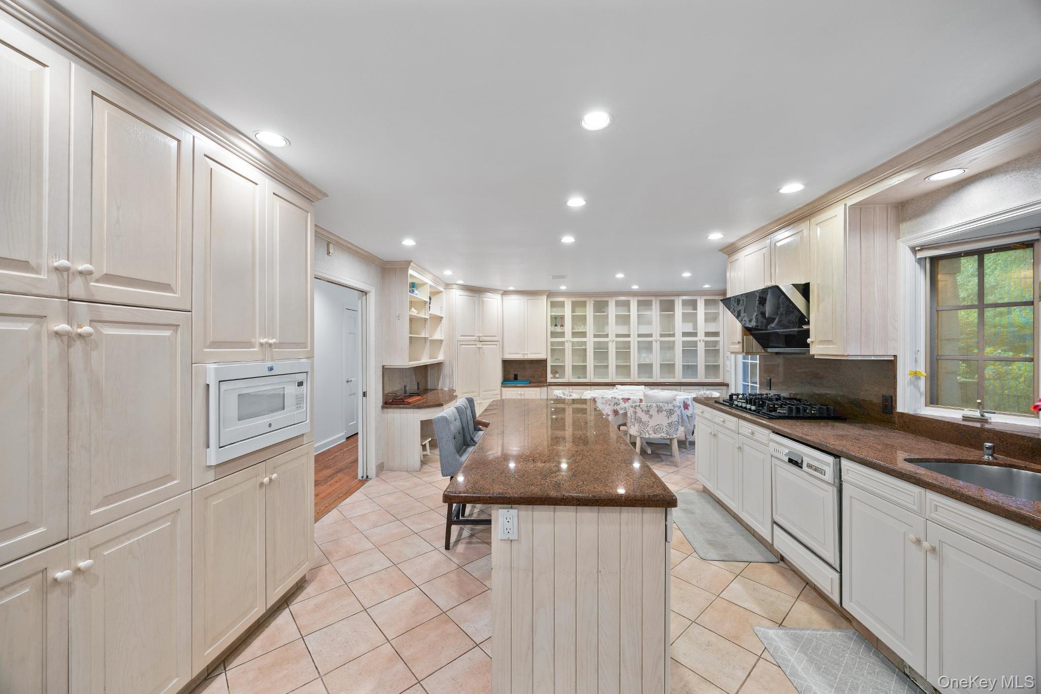 Photo 9 of this property