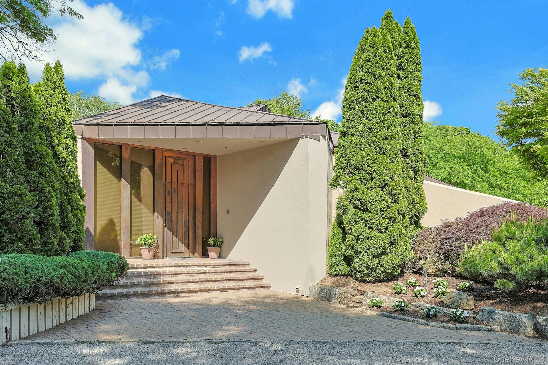 Photo 3 of this property
