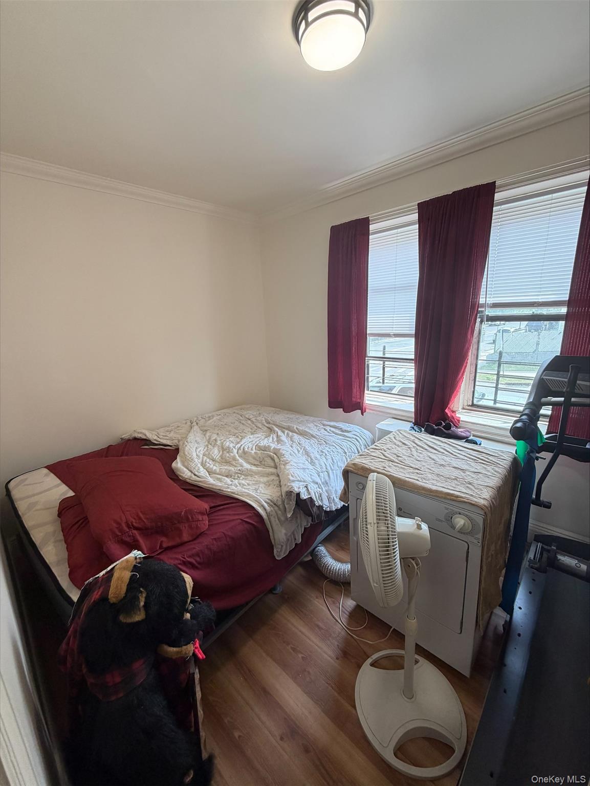 Photo 4 of this property