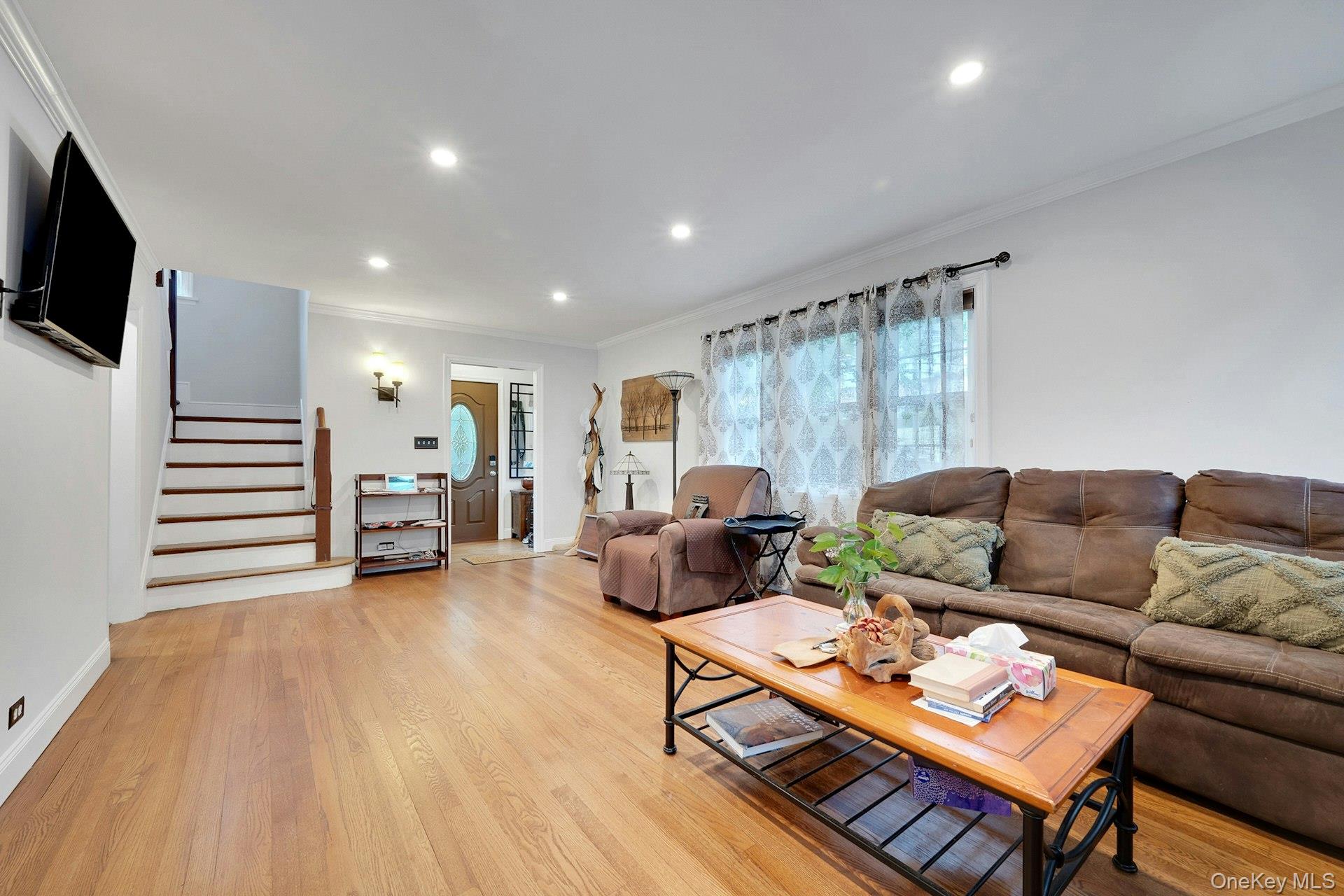 Photo 4 of this property