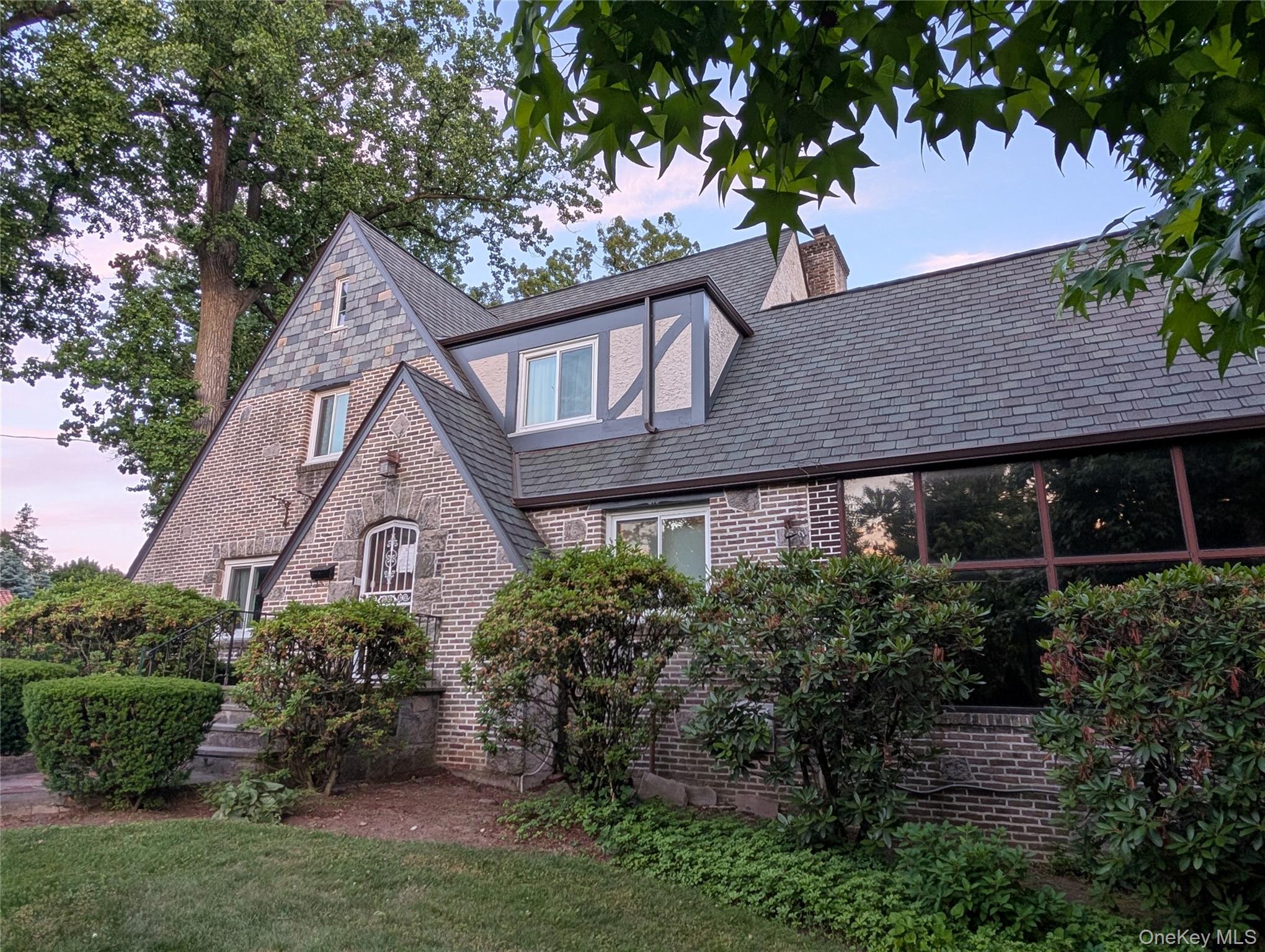 Welcome to 294 Lincoln, where you can live your life to the absolute f...