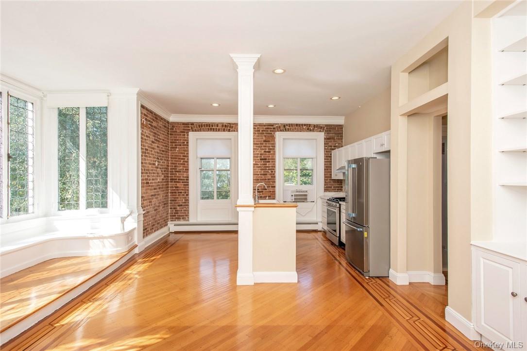 Photo 9 of this property