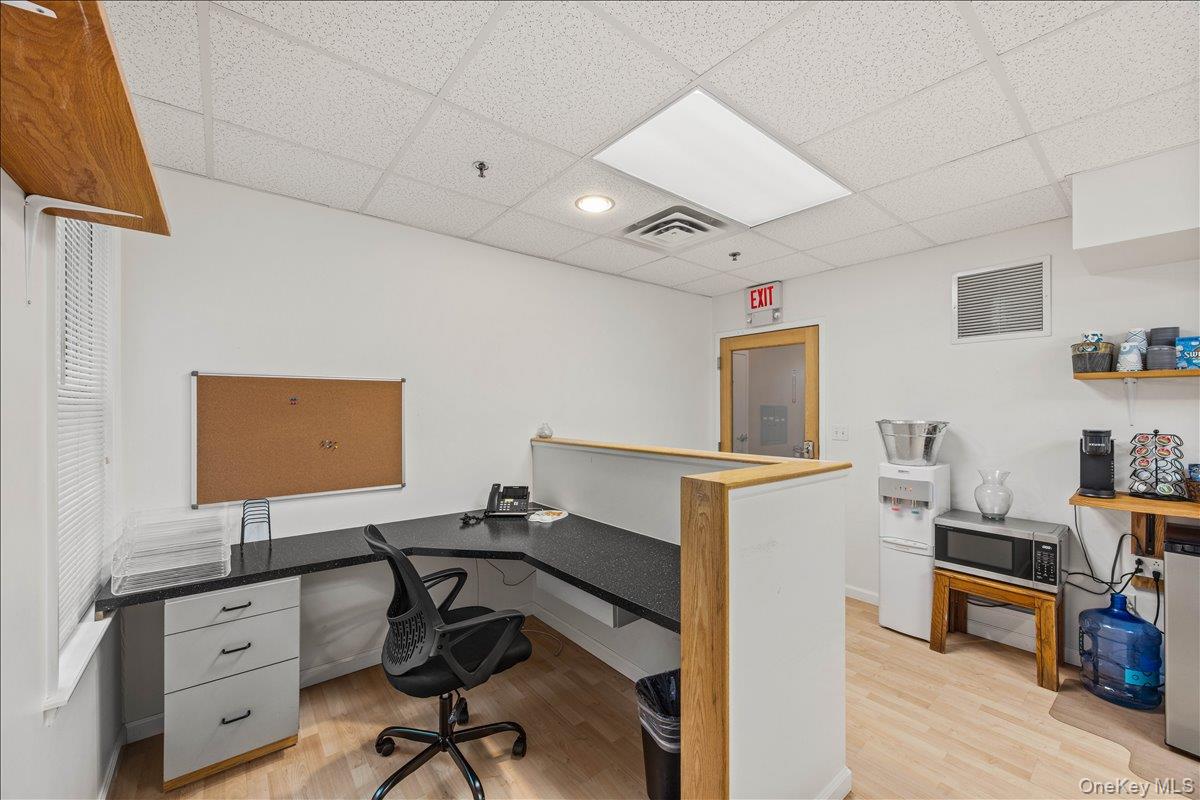 Professional Office Space for Lease – Prime Yorktown Heights Location...