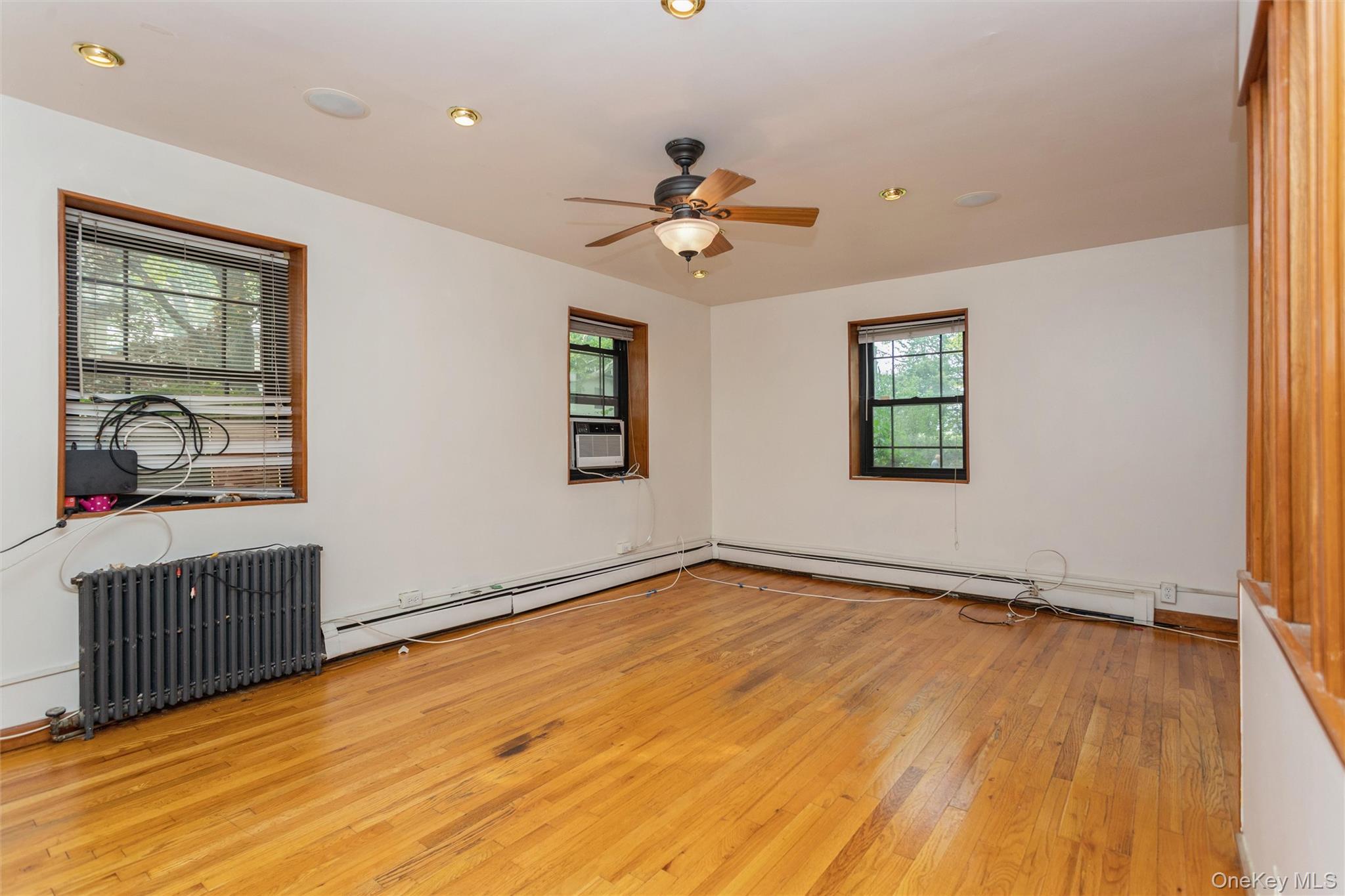 Photo 4 of this property