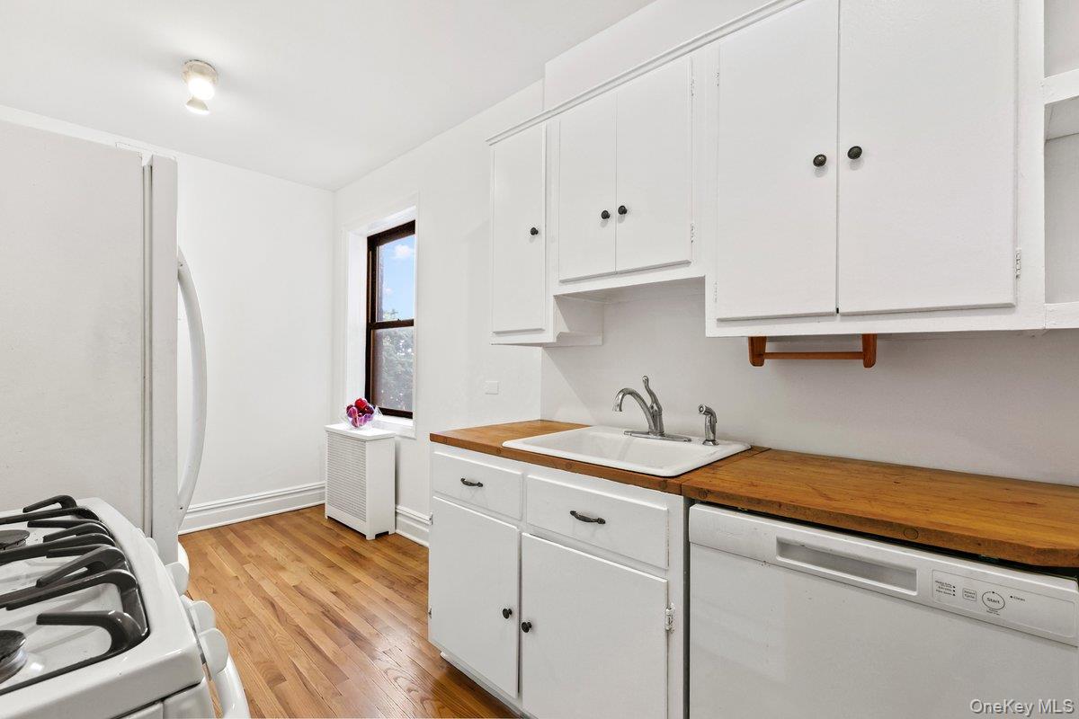 Photo 7 of this property