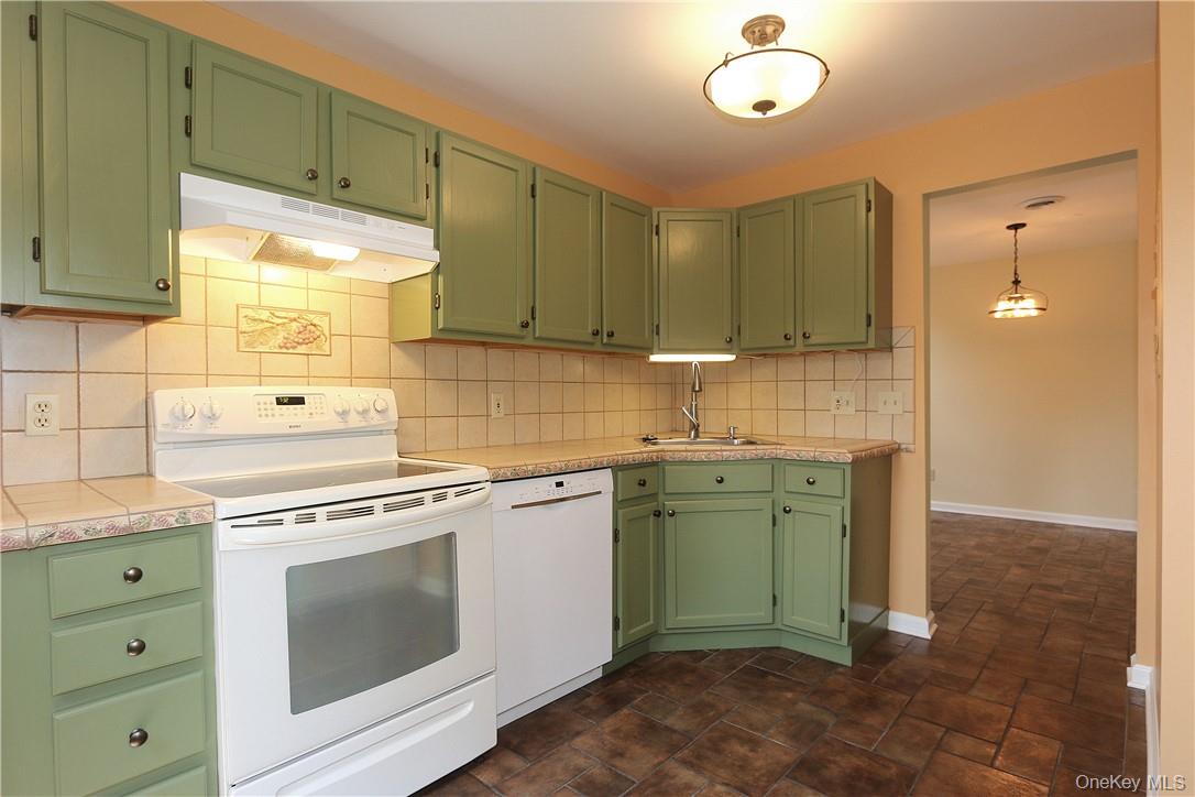 Photo 8 of this property