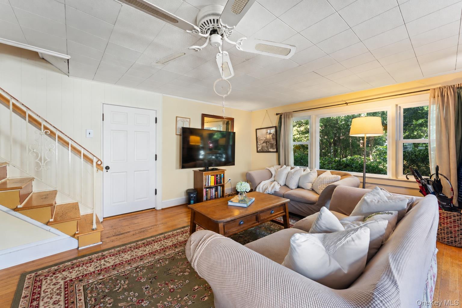 Photo 4 of this property