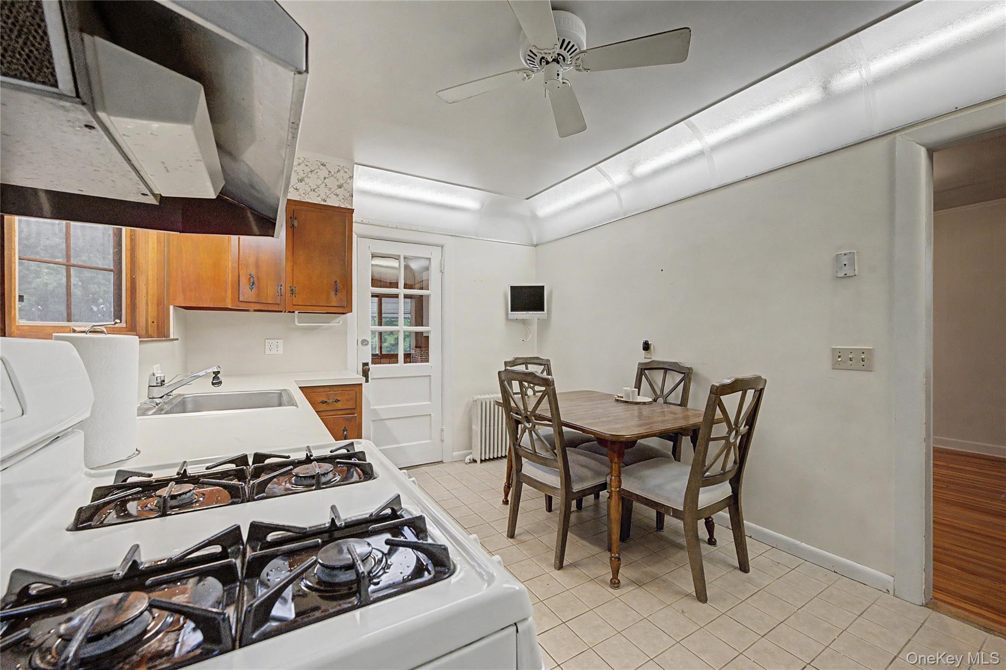Photo 9 of this property