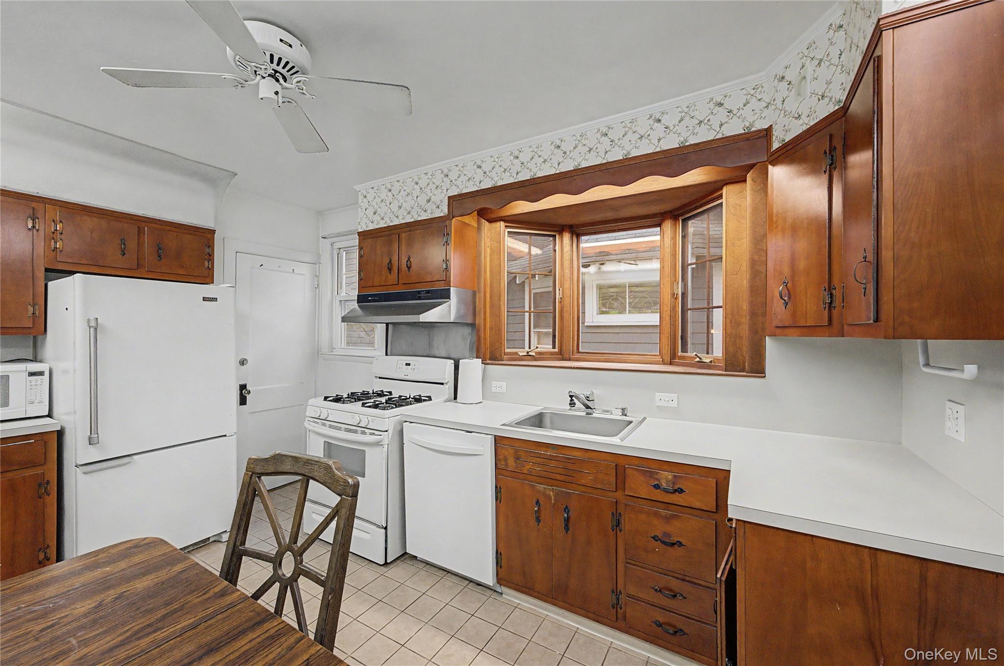 Photo 8 of this property