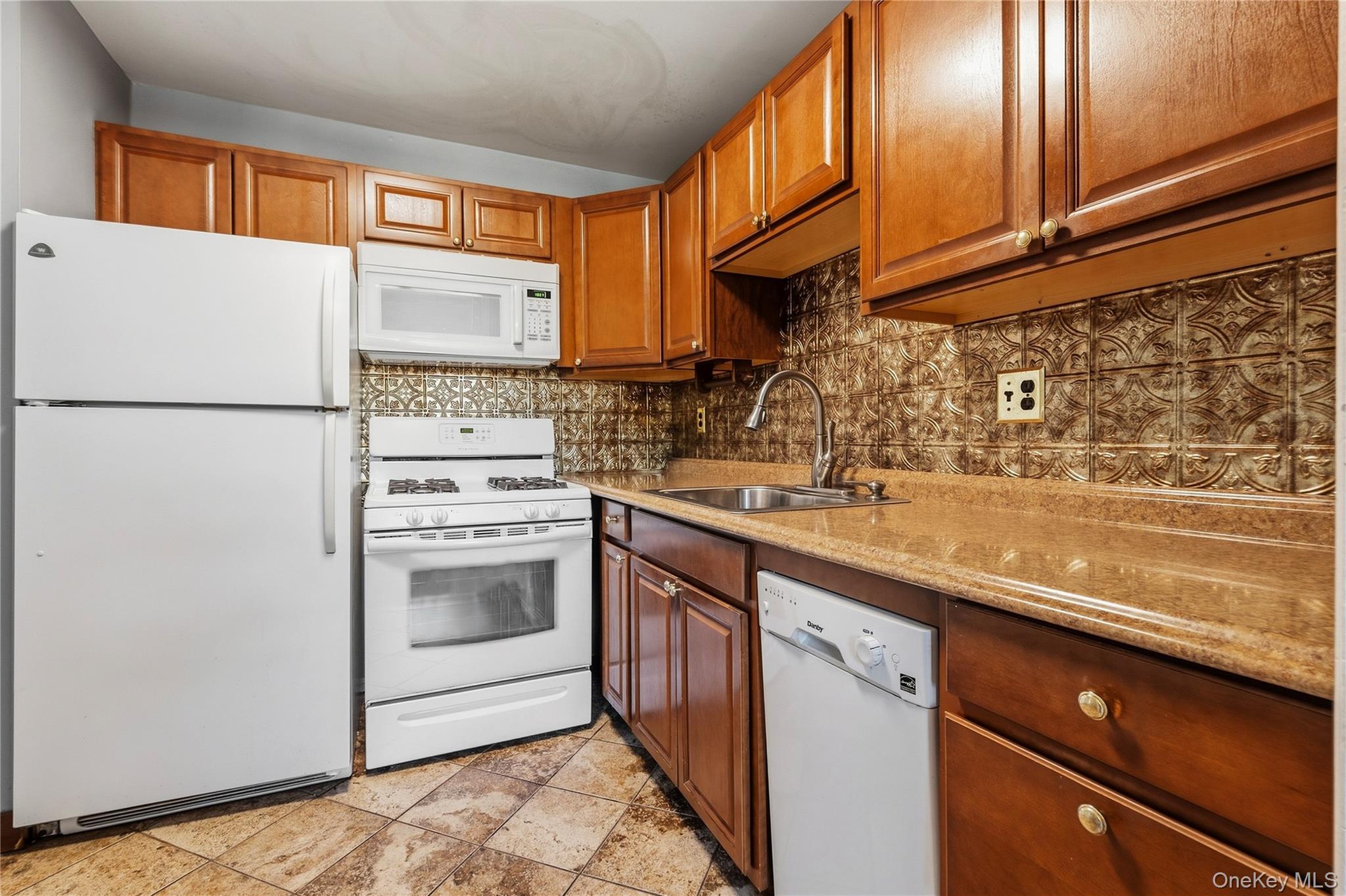 Photo 4 of this property