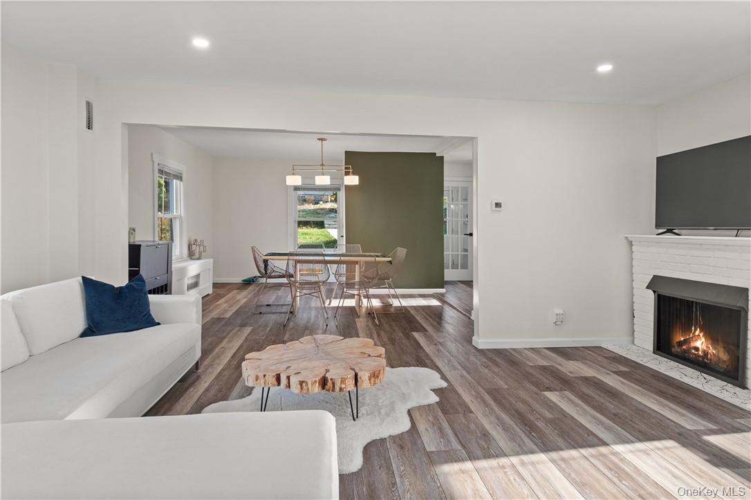 Photo 4 of this property