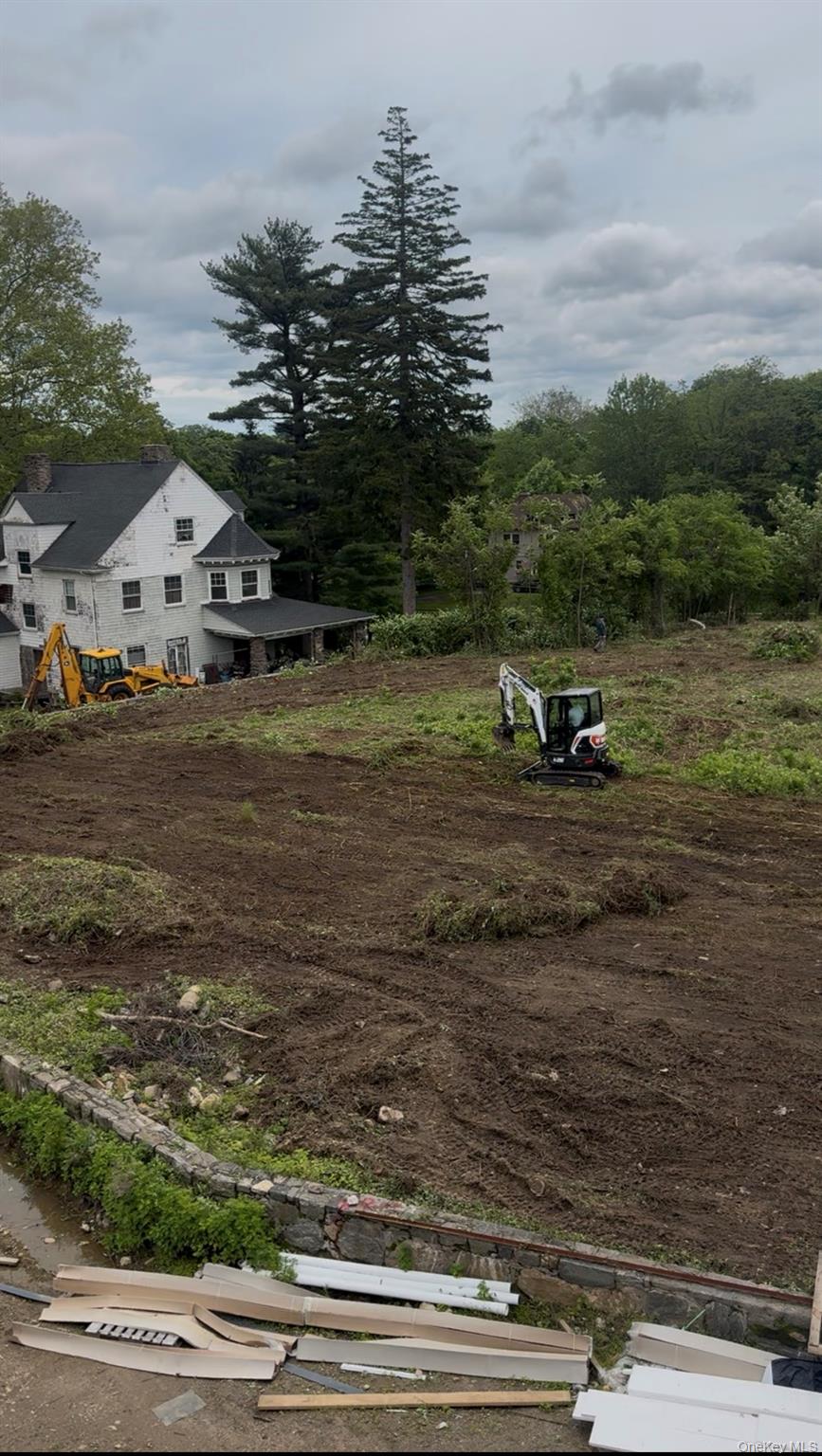 Photo 14 of this property