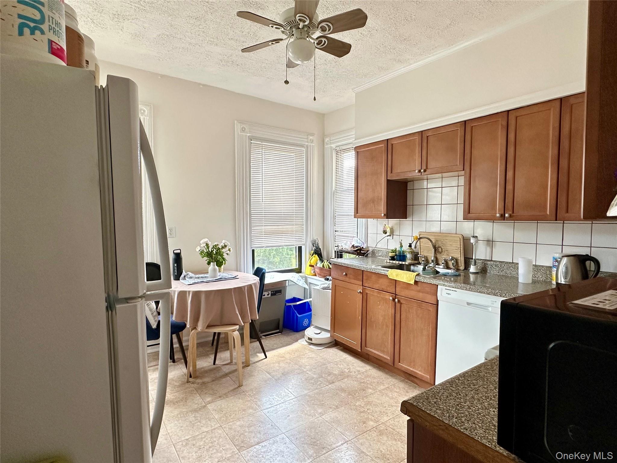 Photo 3 of this property