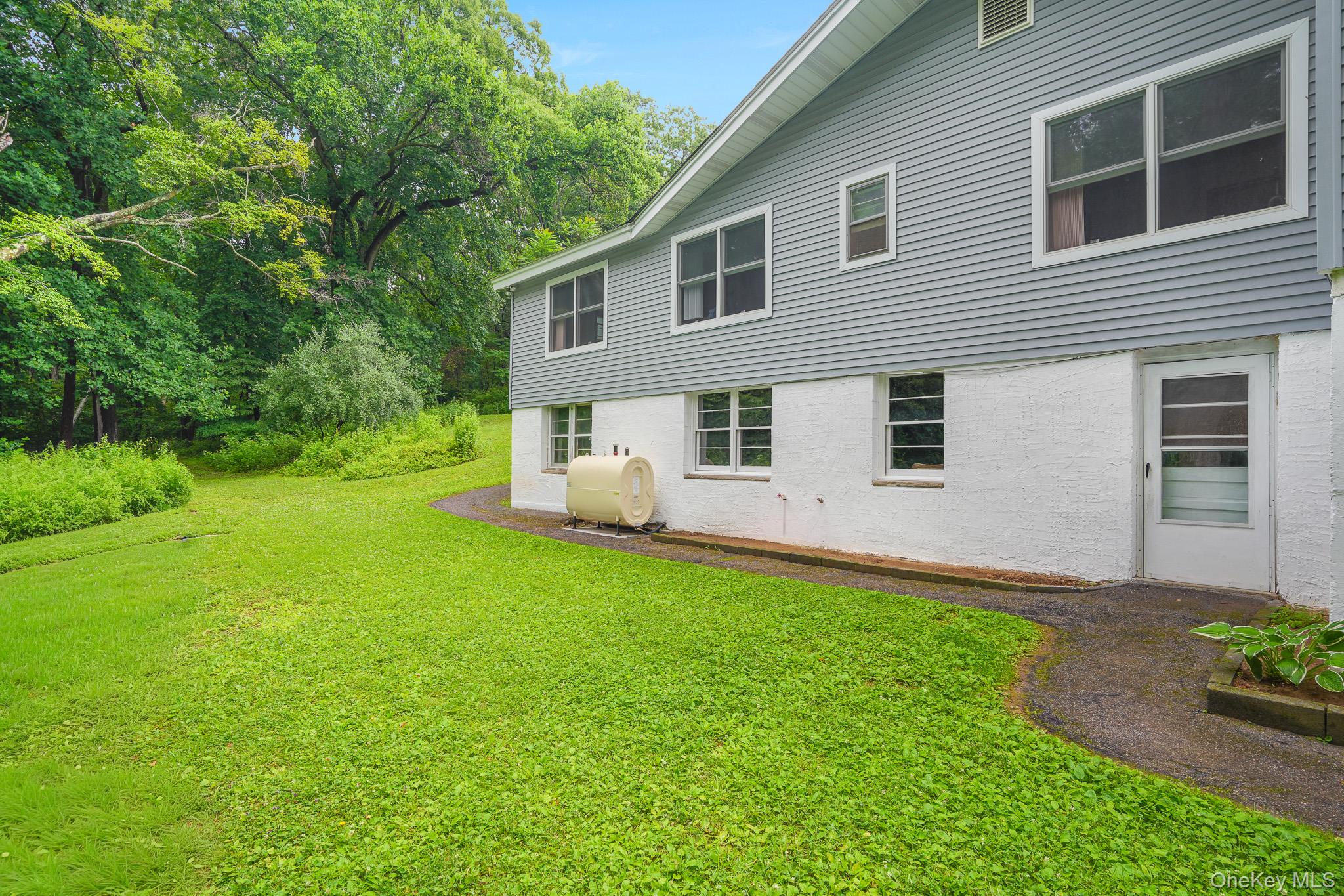 Photo 33 of this property
