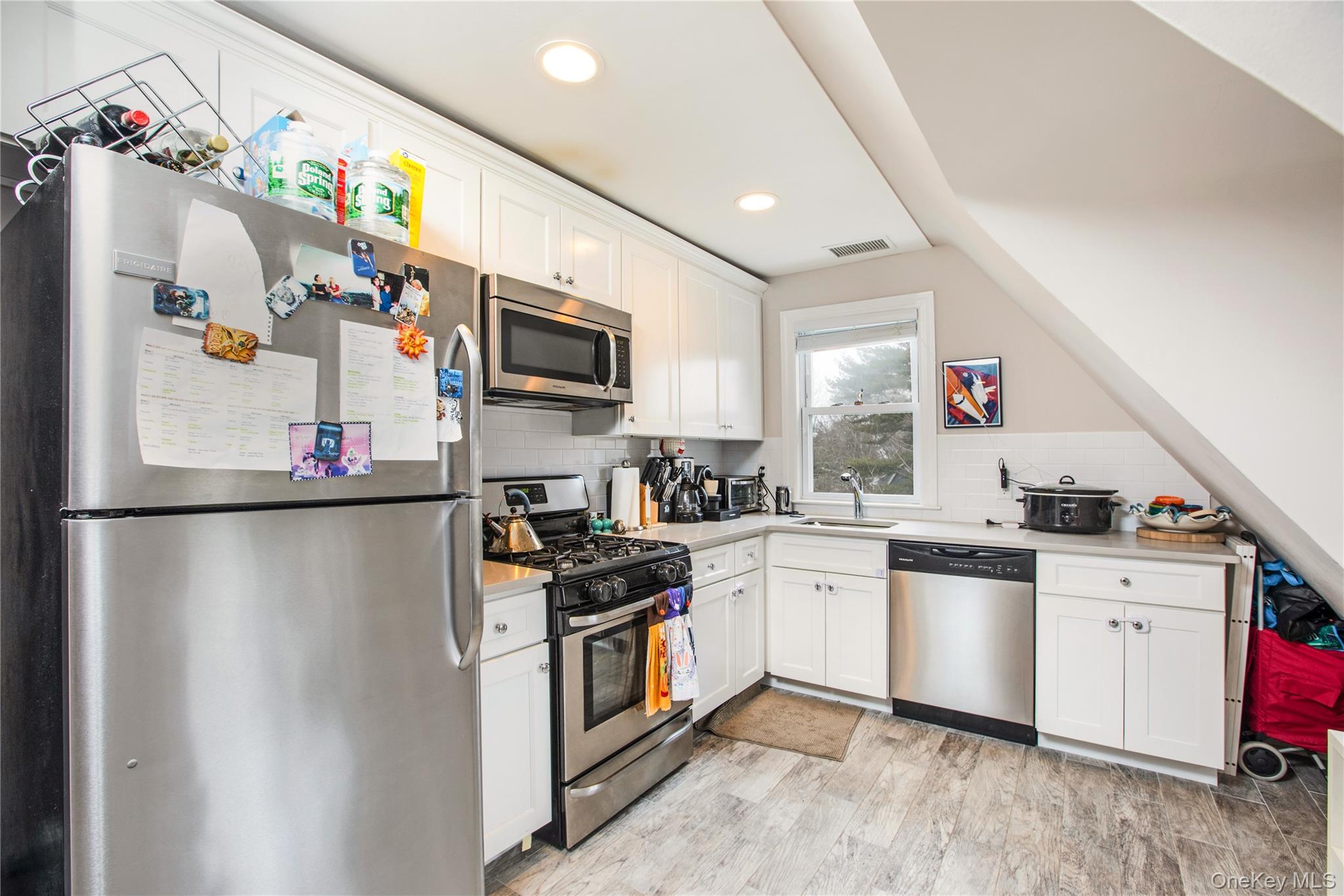 Photo 7 of this property