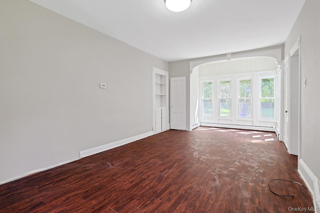 Photo 4 of this property