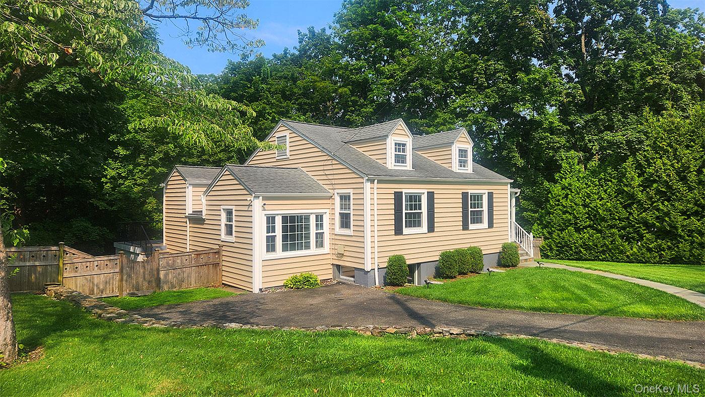 *****Virtual Tour Available*****Welcome to this impeccably maintained...